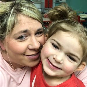 Meet your Posher, Christy